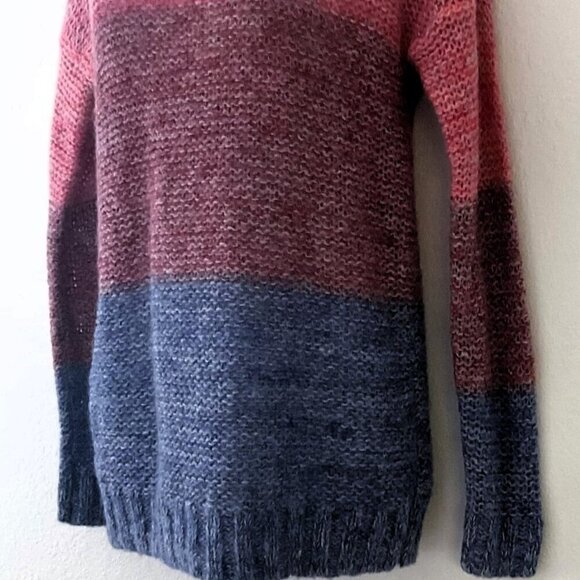 FOREVER 21 COLOR BLOCK SWEATER LIKE NEW - Picture 9 of 16